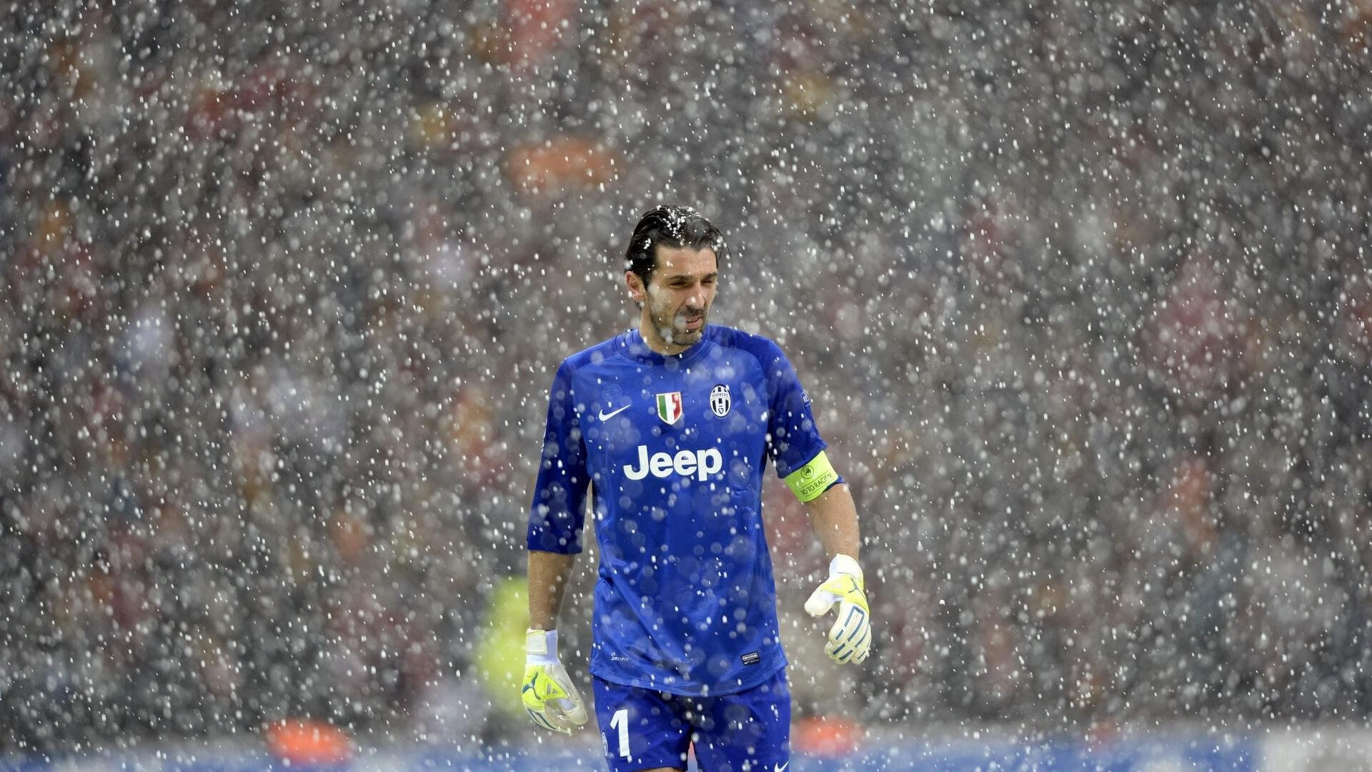 凯塞多一锤定音！佛罗伦萨战术完胜雷恩，年度焦点战尽显王者风范