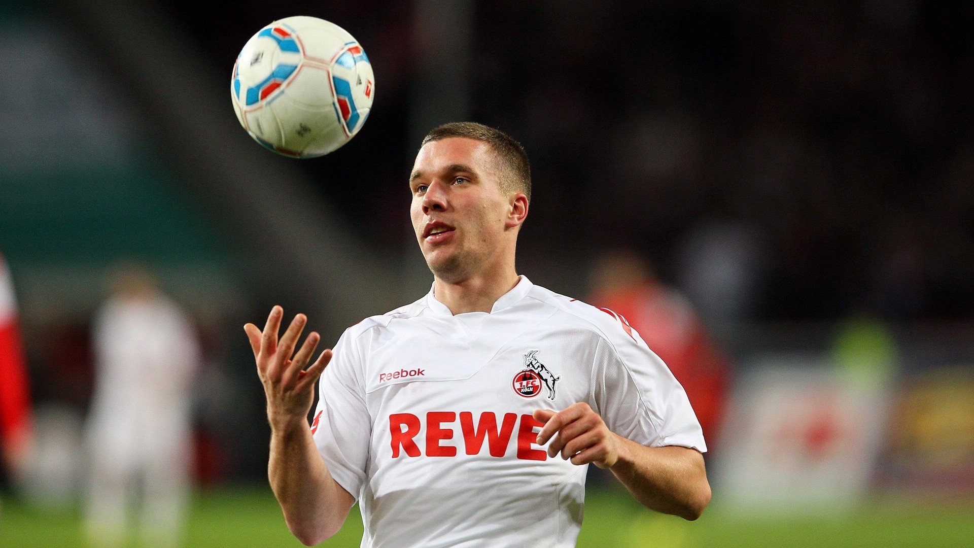 逆转之夜，C罗点燃赛场，奥地利翻盘土耳其的足球史诗